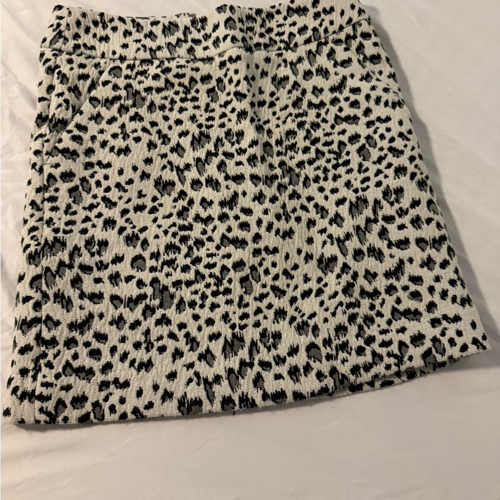 LOFT Black and White Mini Pencil Skirt